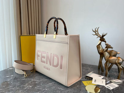 FENDI SHINE LARGE 35 TOTE IN BEIGE CREAM CALFSKIN
