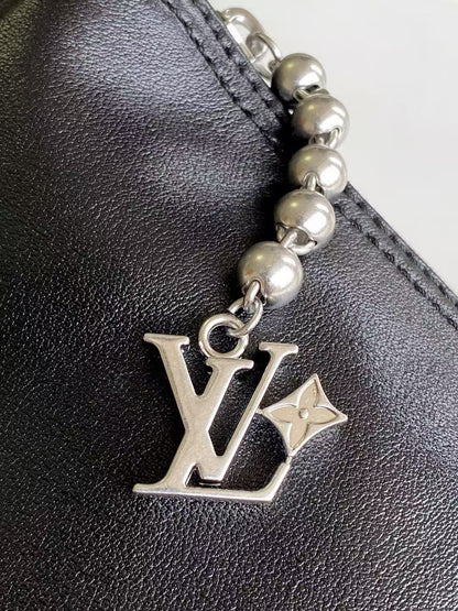 LOUIS VUITTON LV SHOULDER BAG 48 IN BLACK CALFSKIN EMBOSSED STRAP
