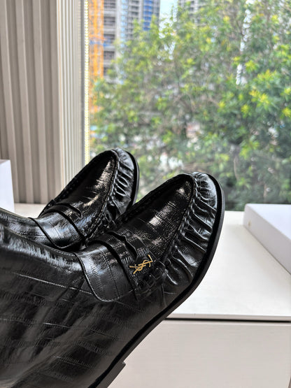 YSL 25S ANKLE FLAT BOOTS IN BLACK EMBOSSED LAMBSKIN WITH SIDE ZIPPER