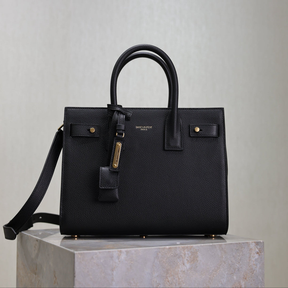 SAINT LAURENT YSL 25S SAC DE JOUR MM 26 IN BLACK SUPPLE GRAINED CALFSKIN GOLD HARDWARE