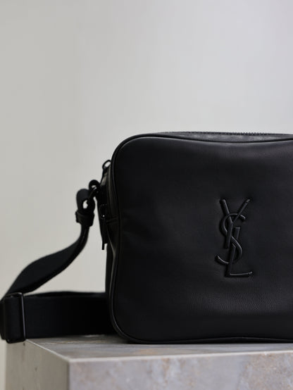 SAINT LAURENT YSL 25S NIKI CAMERA BAG 19 IN BLACK CALFSKIN