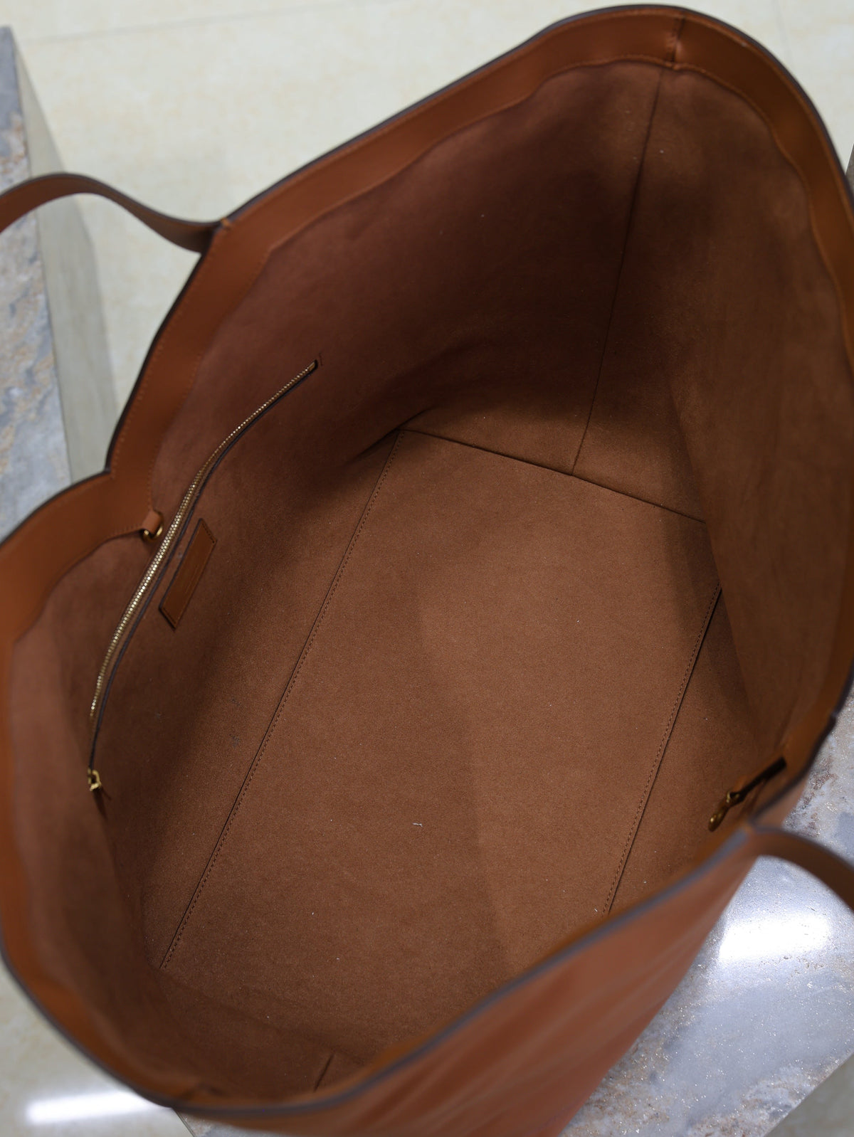 SAINT LAURENT YSL 25S Y TOTE 50 IN CARAMEL CALFSKIN GOLD HARDWARE