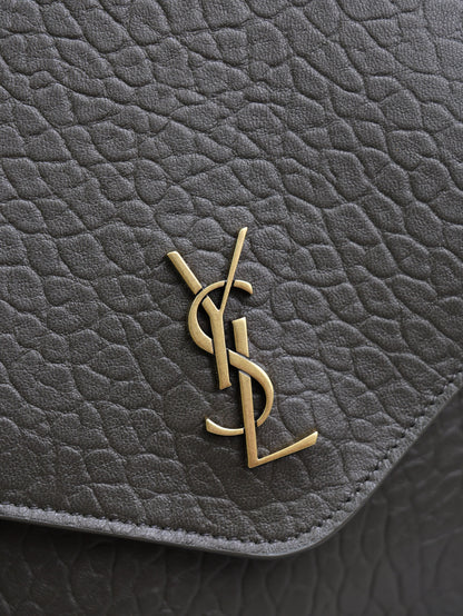 SAINT LAURENT YSL 25S CASSANDRE ENVELOPE MESSENGER 35 IN LIGHT MUSK LAMBSKIN GOLD HARDWRE