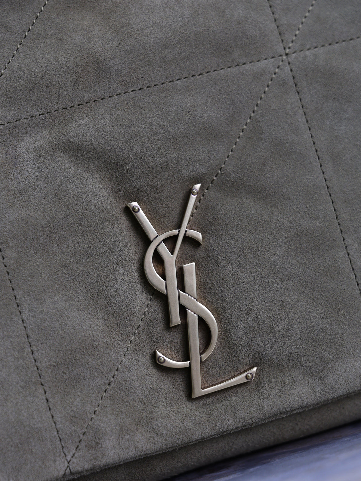SAINT LAURENT YSL 25S LARGE JAMIE 43 IN MUTED KHAKI SUEDE GOLD HARDWRE