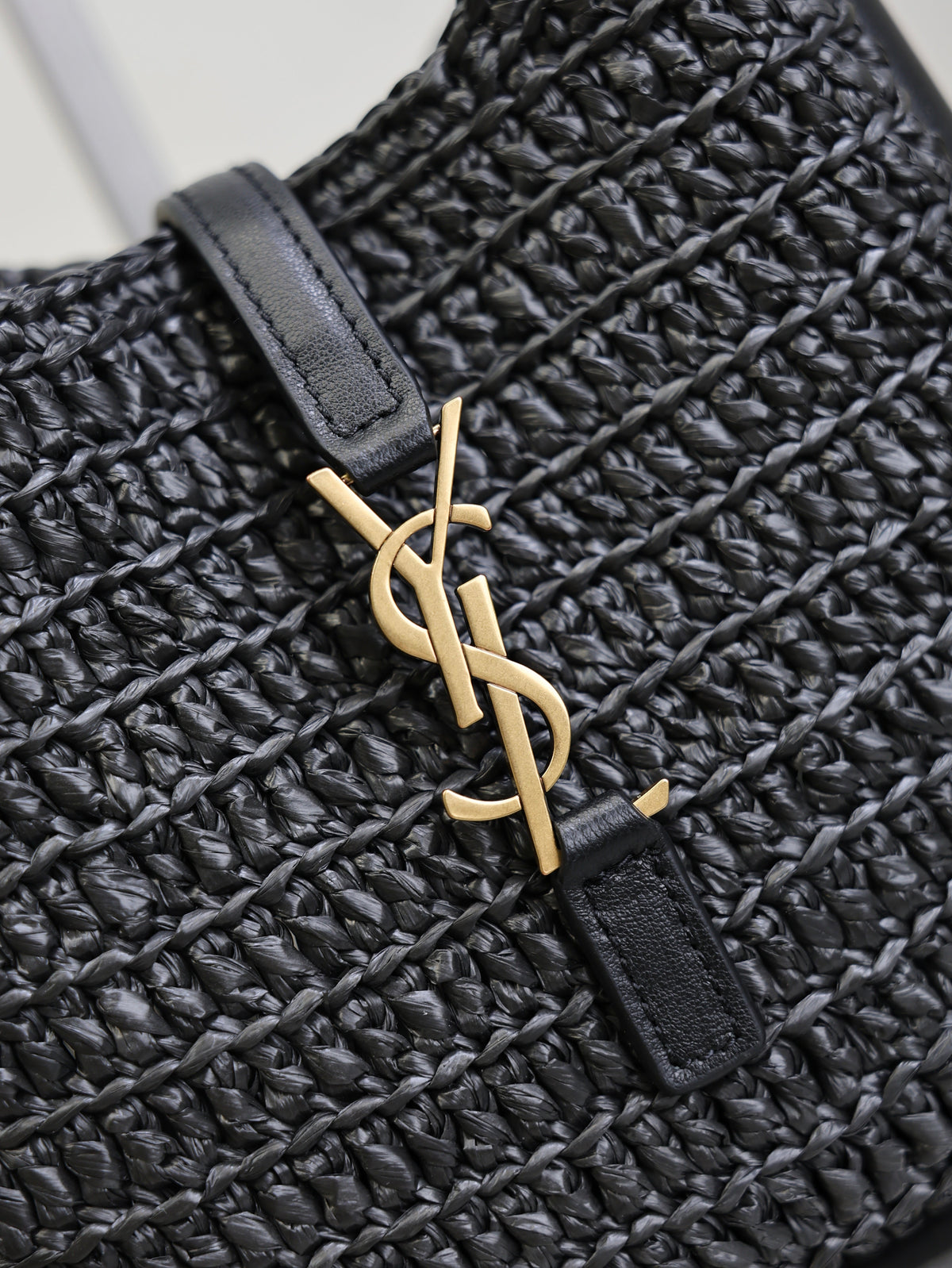 SAINT LAURENT YSL 25S LE 5 À 7 SUPPLE SMALL 16 IN BLACK RAFFIA AND LEATHER GOLD HARDWARE