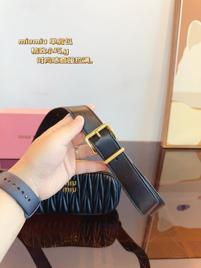 MIU MIU ARCADIE 27 IN BLACK NAPPA LEATHER