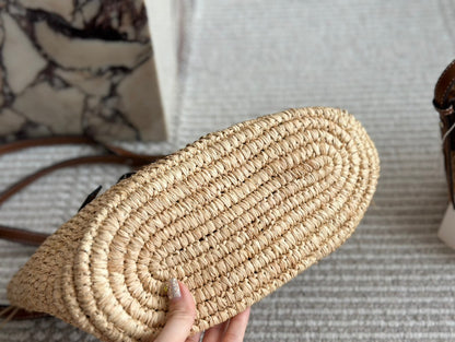 LOEWE LOE 27 SUMMER WOVEN BASKET IN NATURAL RAFFIA