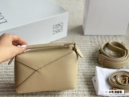 LOEWE LOE MINI 18 PUZZLE BAG IN DARK CREAM CALFSKIN