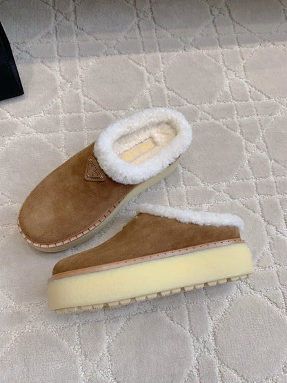 PRADA MULES SHEARLING LINING IN TAN SUEDE