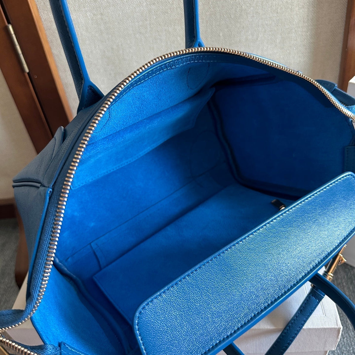 CELINE 25S NEW LUGGAGE 36MM IN DARK BLUE CALFSKIN GOLD HARDWARE