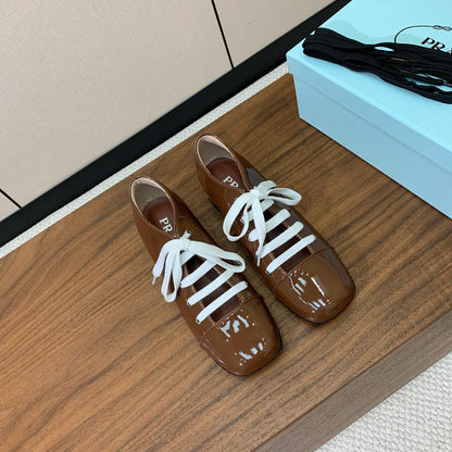 PRADA LACE-UP HIGH SHOES IN PECAN BROWN GLOSSY CALFSKIN