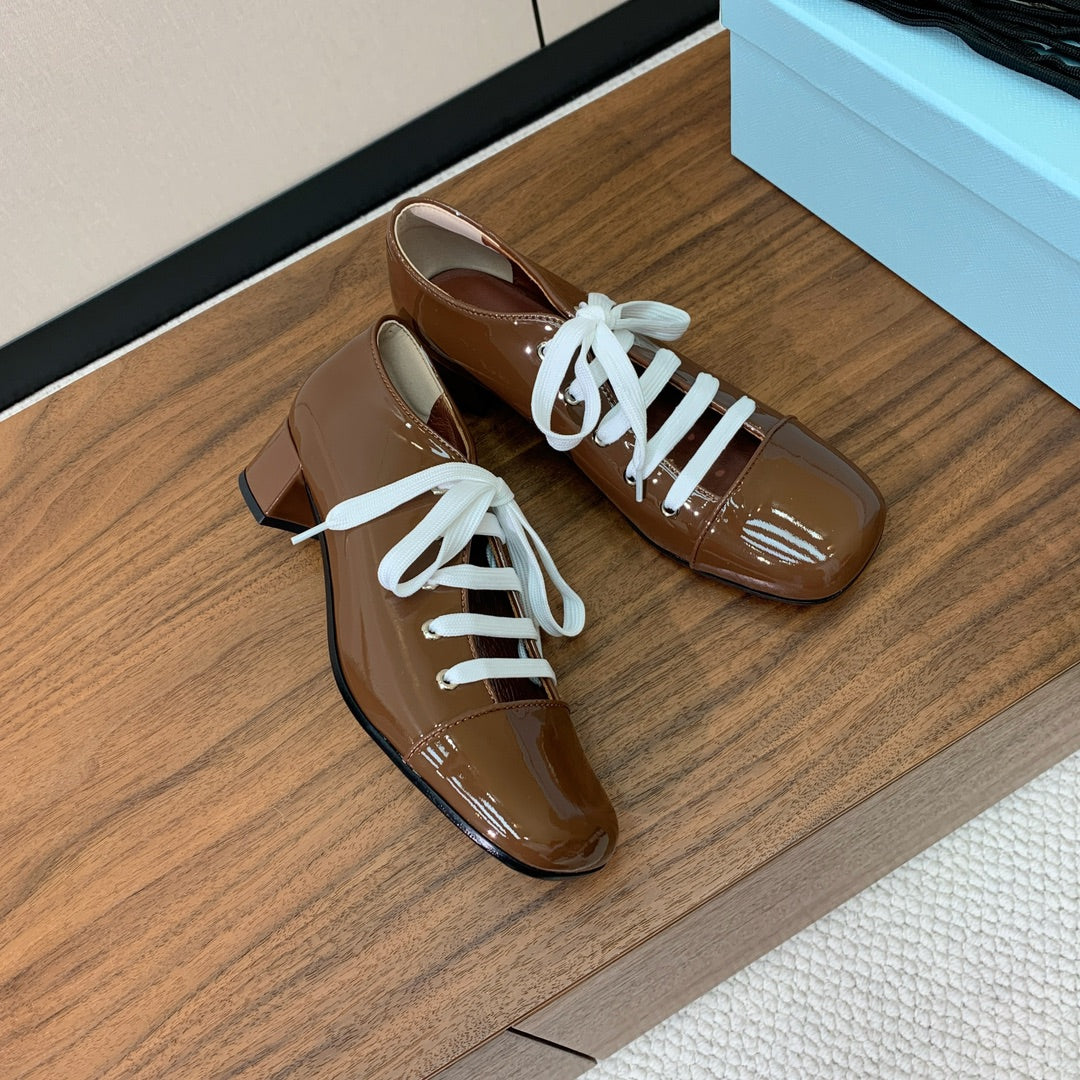 PRADA LACE-UP HIGH SHOES IN PECAN BROWN GLOSSY CALFSKIN