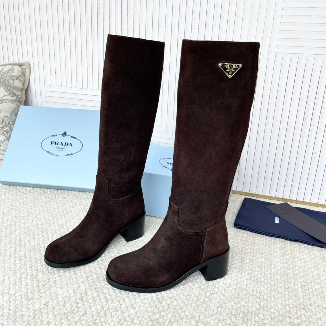 PRADA 25S HIGH-CUT BOOTS 55 MM IN RK BROWN SUEDE