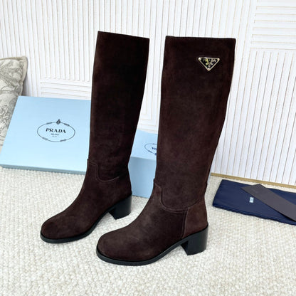 PRADA 25S HIGH-CUT BOOTS 55 MM IN RK BROWN SUEDE