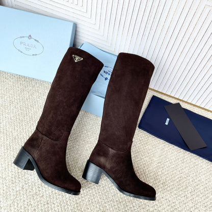 PRADA 25S HIGH-CUT BOOTS 55 MM IN RK BROWN SUEDE