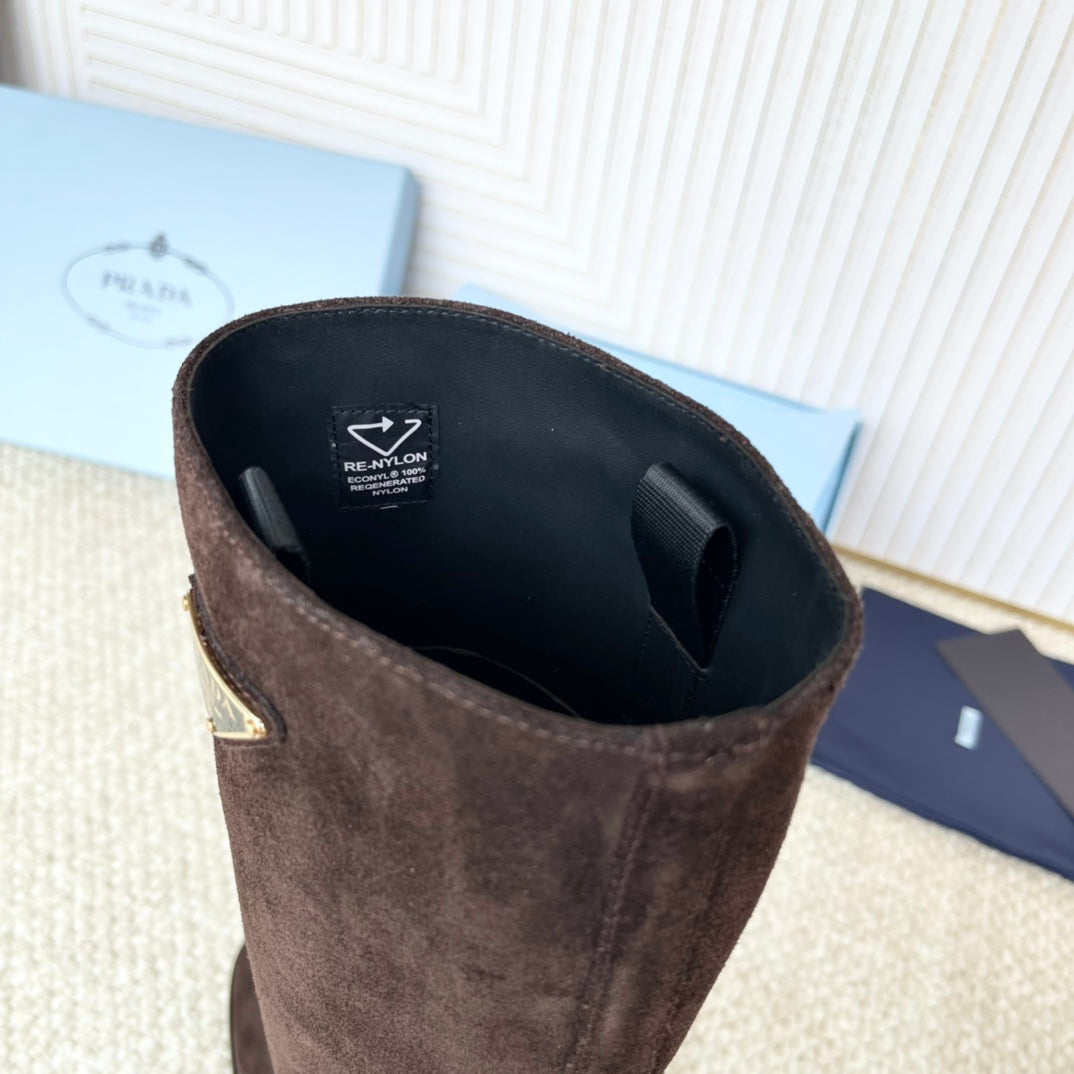 PRADA 25S HIGH-CUT BOOTS 55 MM IN RK BROWN SUEDE