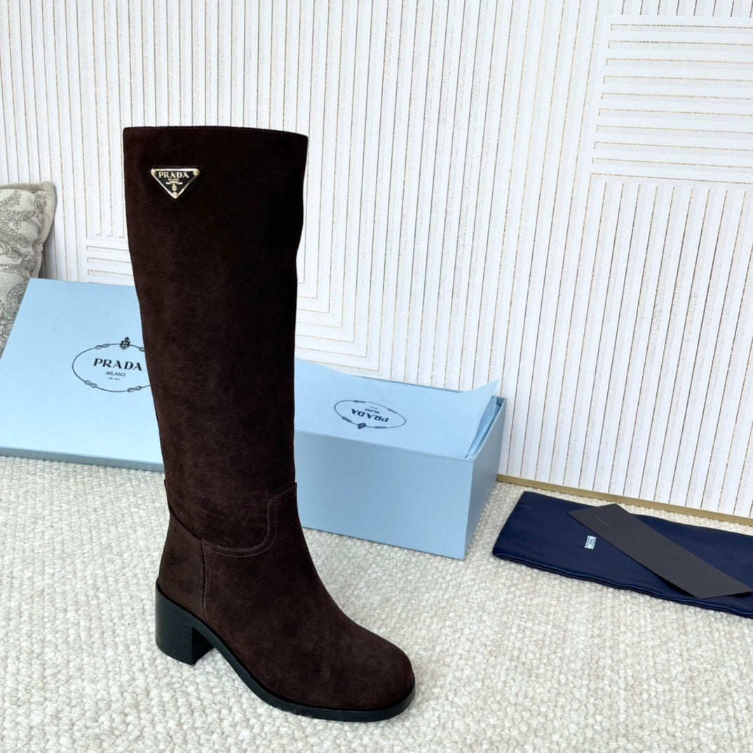 PRADA 25S HIGH-CUT BOOTS 55 MM IN RK BROWN SUEDE