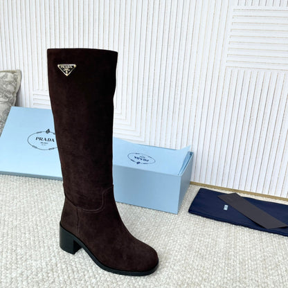PRADA 25S HIGH-CUT BOOTS 55 MM IN RK BROWN SUEDE
