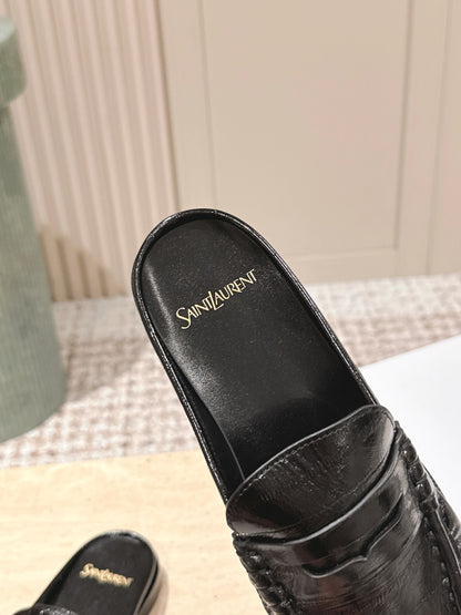 YSL 25S LOAFER MULE IN BLACK GLOSSY CALFSKIN