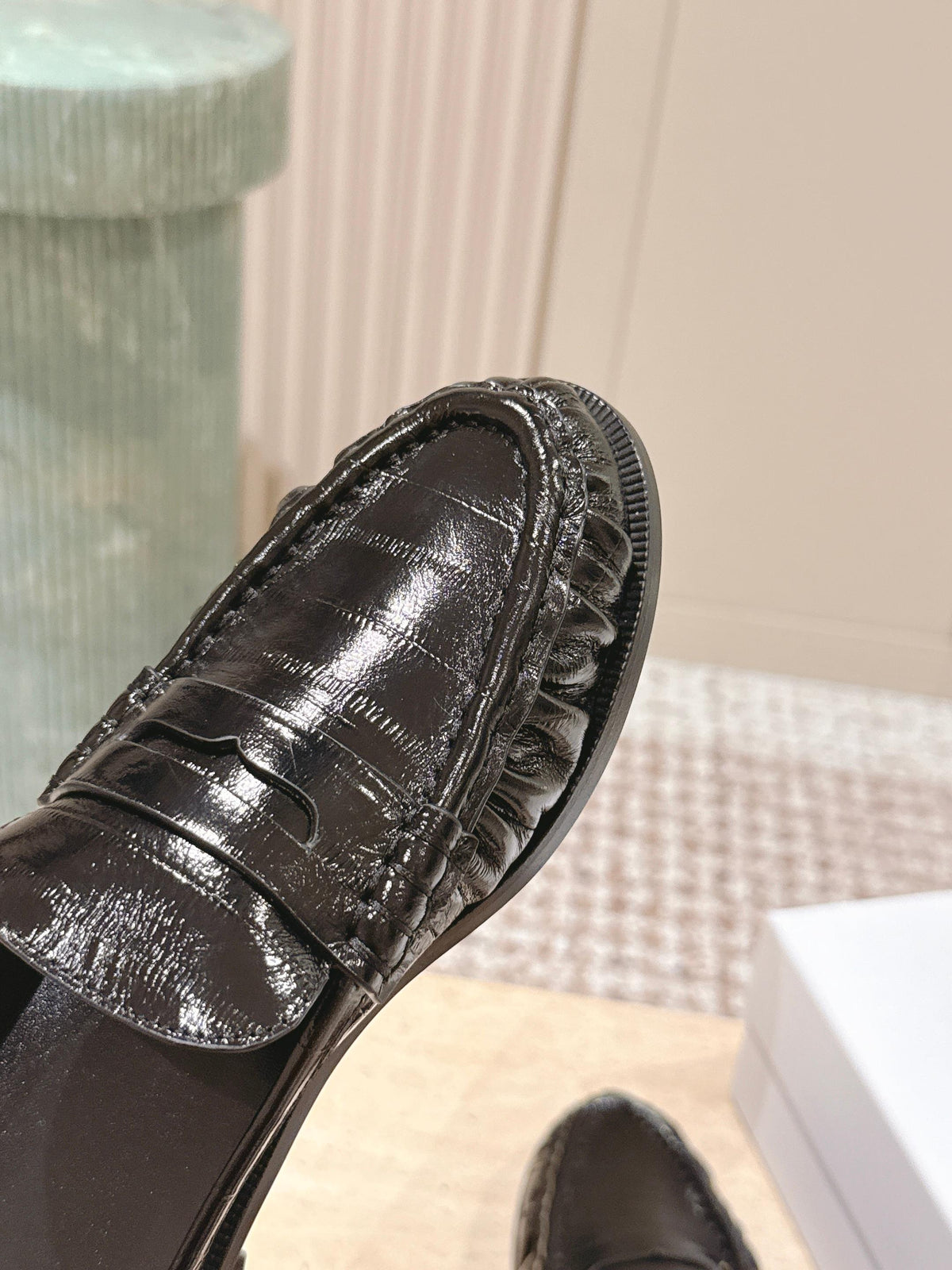 YSL 25S LOAFER MULE IN BLACK GLOSSY CALFSKIN