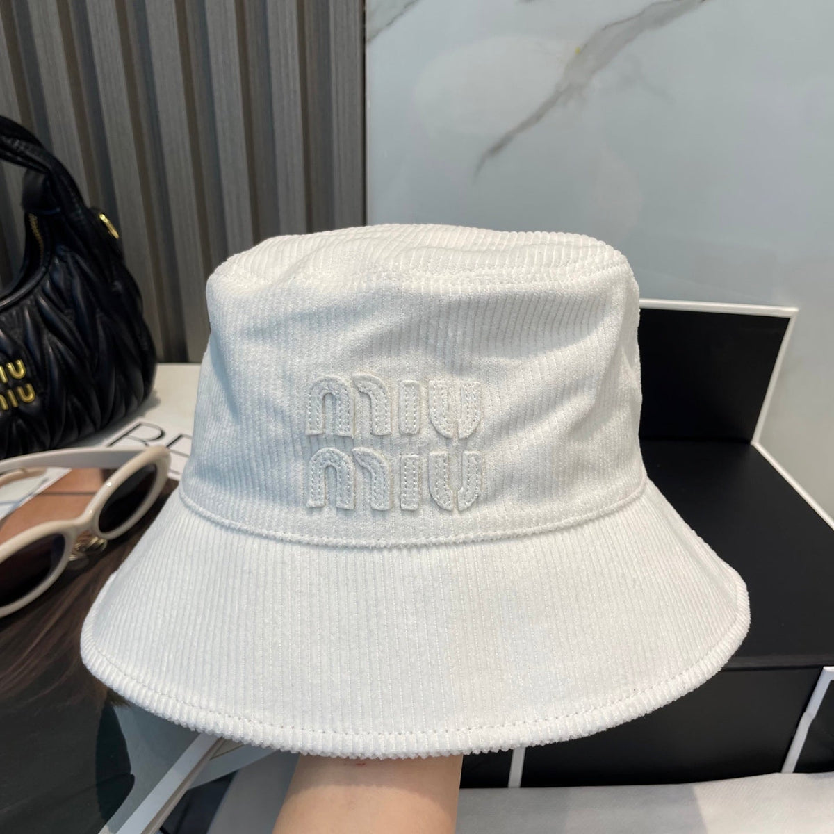 MIU MIU MM BUCKET IN WHITE VELVET WITH LOGO