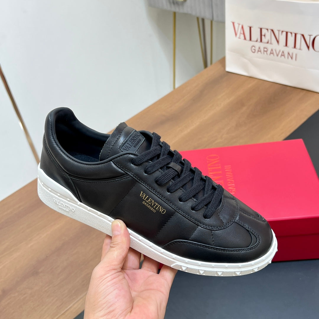 VALENTINO 25S SNEAKERS IN BLACK LAMBSKIN