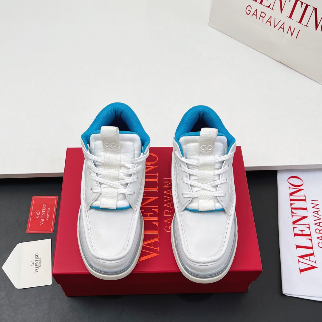VALENTINO 25S RUNBOOT SNEAKERS IN WHITE MIX BLUE LAMBSKIN