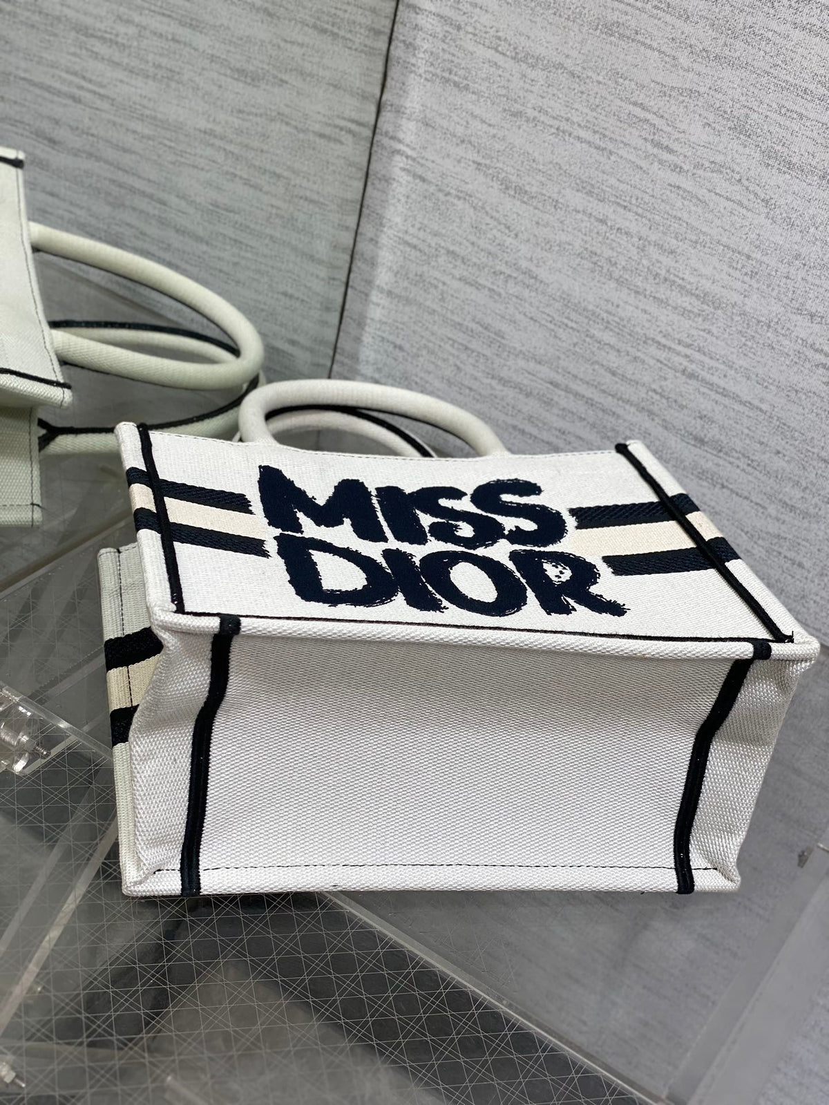 DIOR BOOK TOTE 26 IN WHITE MIX BLACK CANVAS 226503