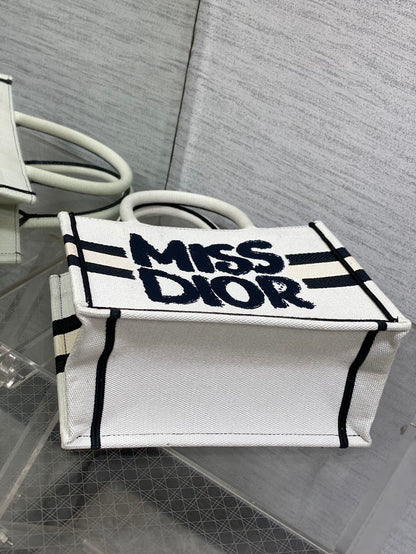 DIOR BOOK TOTE 26 IN WHITE MIX BLACK CANVAS 226503