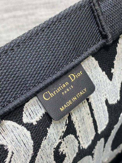 DIOR BOOK TOTE 26 IN BLACK MIX WHITE CANVAS 226506