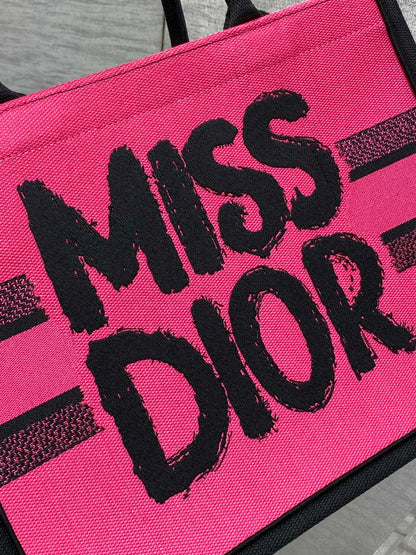 DIOR MEDIUM BOOK TOTE 36 IN COLORFUL CANVAS 226510