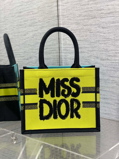 DIOR BOOK TOTE 26 IN COLORFUL CANVAS 226512