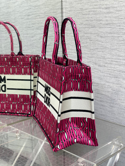 DIOR MISS TOTE 36 IN MAGENTA PURPLE CANVAS