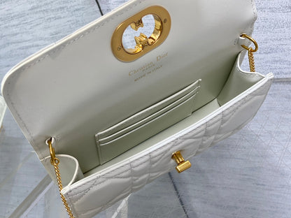 DIOR MONTAIGNE AVENUE MINI 19 BAG IN WHITE CALFSKIN WITH GOLD HARDWARE