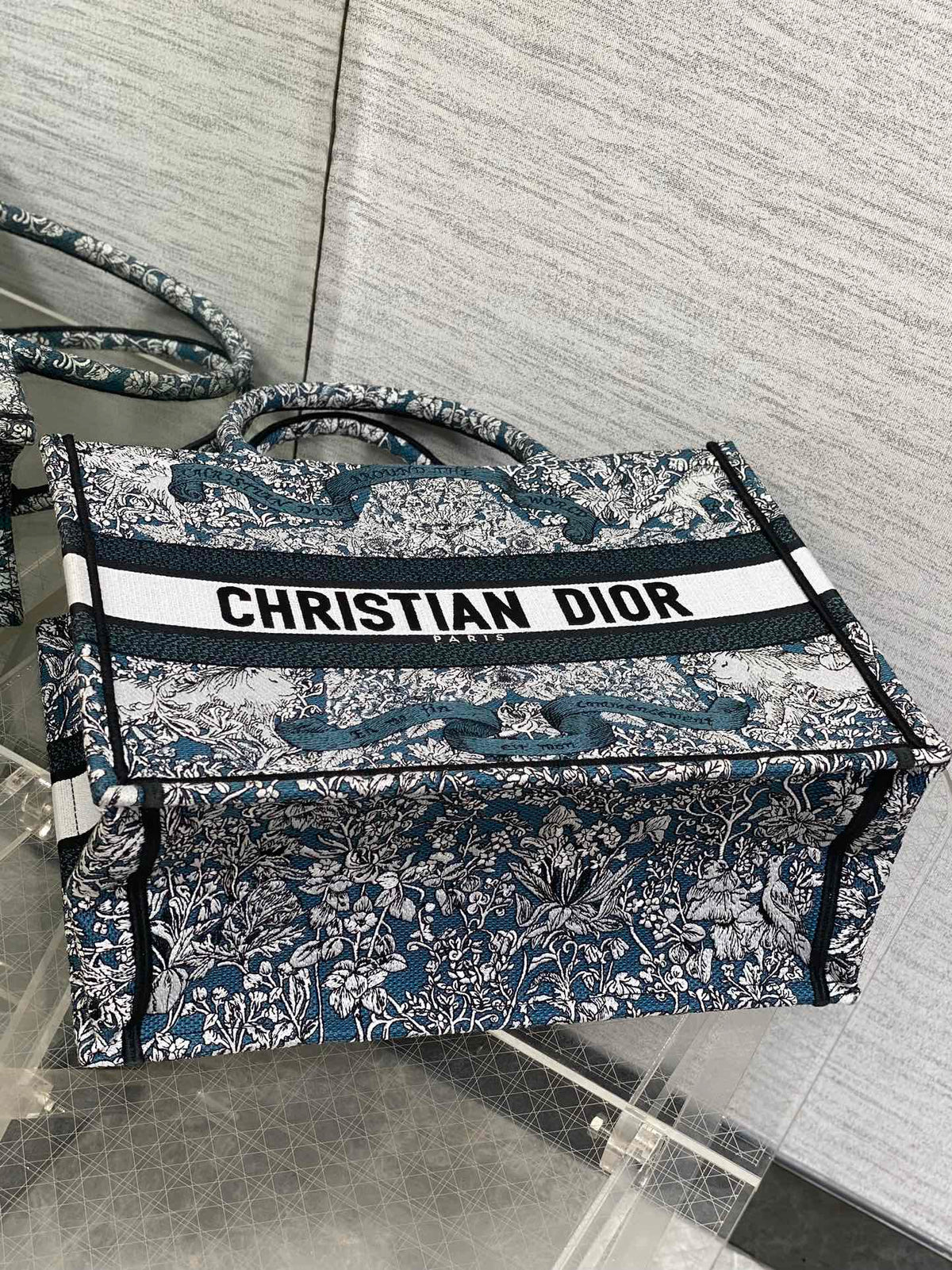 DIOR MEIDUM 36 BOOK TOTE IN BLACK CANVAS 226297