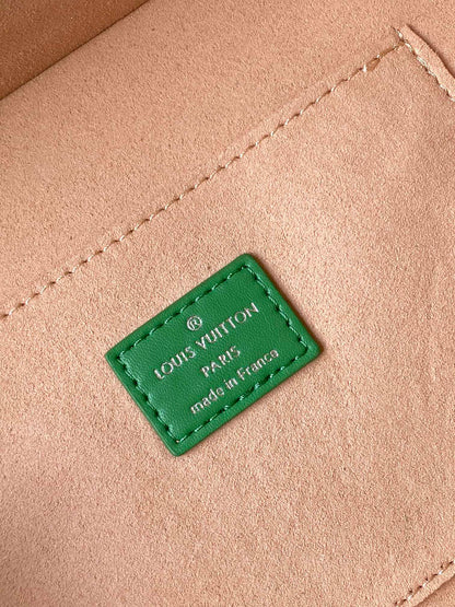LOUIS VUITTON SHOPPER BAG 23 IN GREEN YELLOW CALFSKIN EMBROIDERED LOGO
