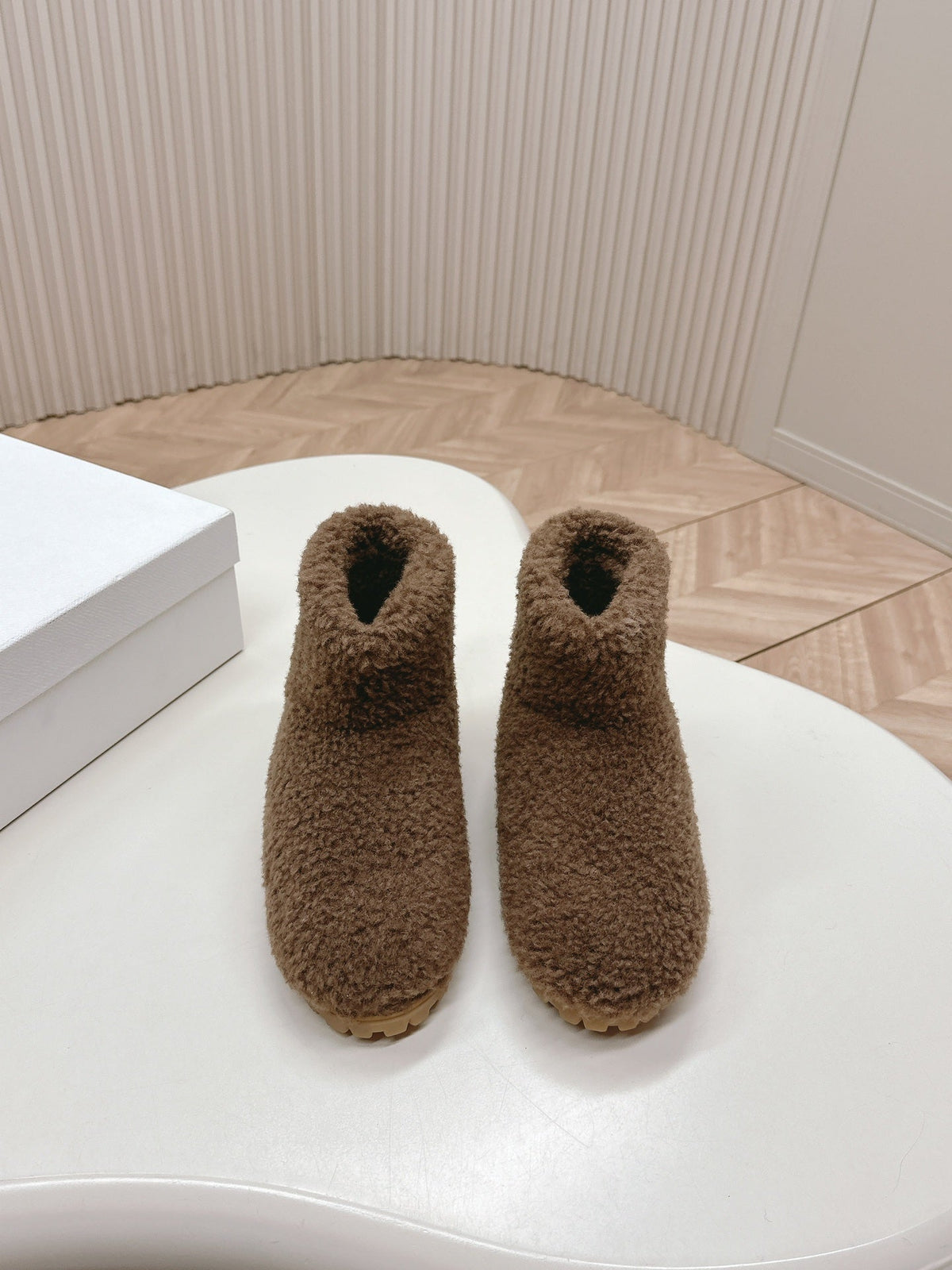 PRADA SNOW ANKLE BOOTS IN WOOD BROWN SHEARLING