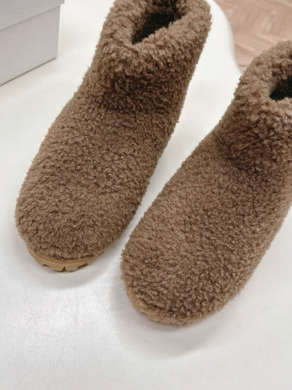 PRADA SNOW ANKLE BOOTS IN WOOD BROWN SHEARLING