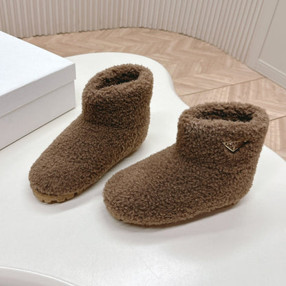PRADA SNOW ANKLE BOOTS IN WOOD BROWN SHEARLING
