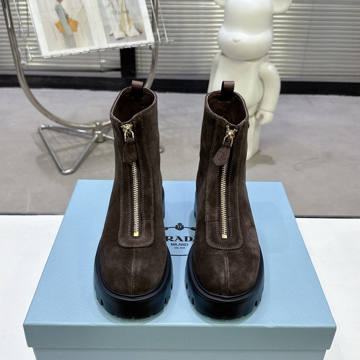 PRADA 25S ZIP-UP ANKLE BOOTS IN RK BROWN SUEDE