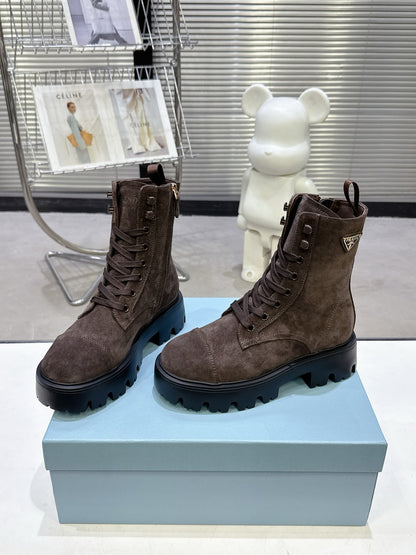 PRADA 25S WARRIOR BOOTS IN RK BROWN SUEDE