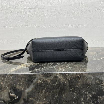 CELINE MINI CABAS ANAÏS CUIR TRIOMPHE 21 IN BLACK GRAINED CALFSKIN