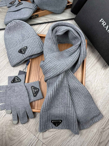 PRADA THREE-PIECES SET IN SMOKE GRAY WOOL AND ACRYLIC 406559