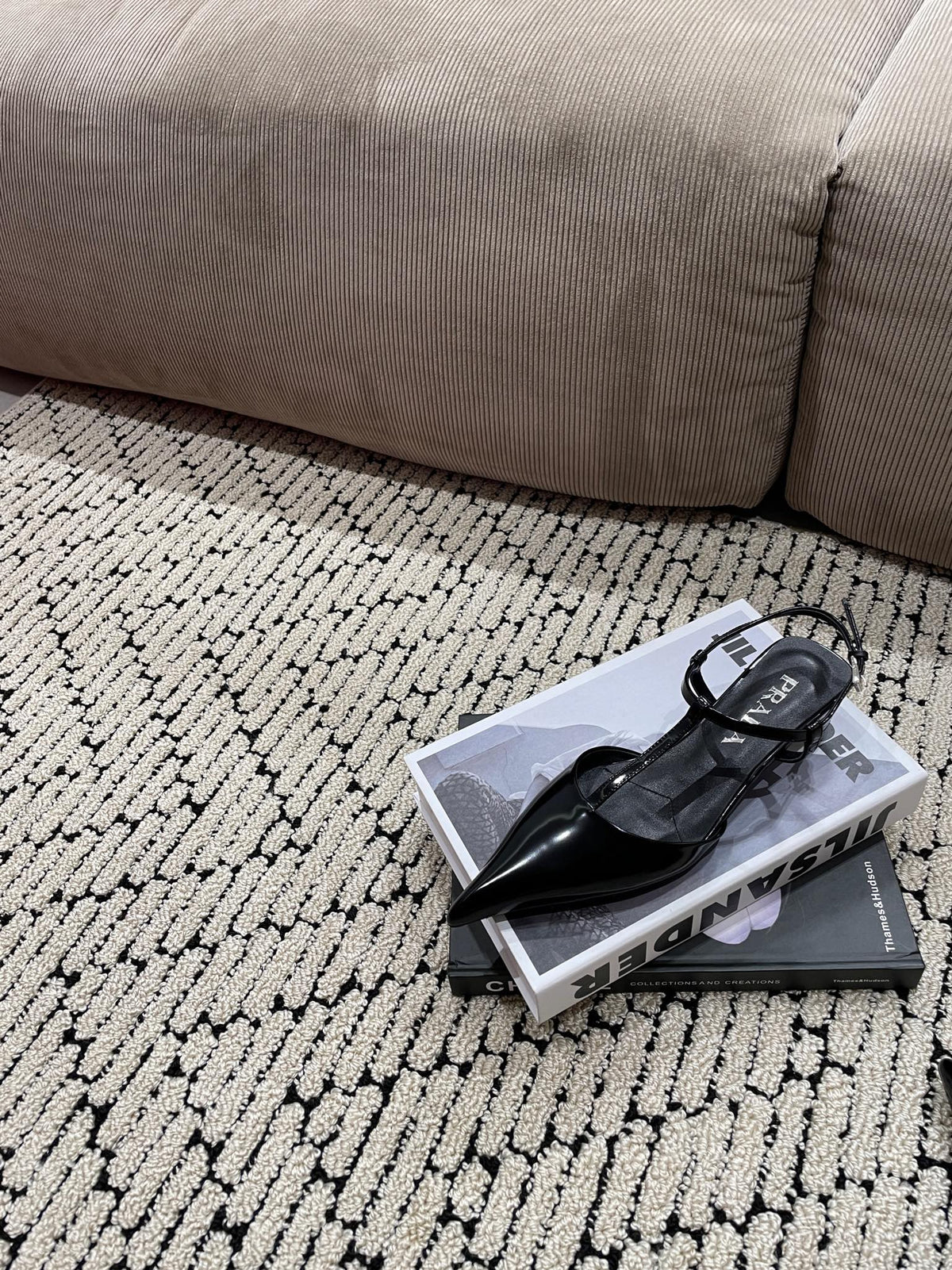 PRADA PATENT LEATHER SLINGBACK PUMPS BLACK