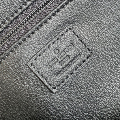 LOUIS VUITTON DOPP KIT 28 IN BLACK MONOGRAM SHADOW