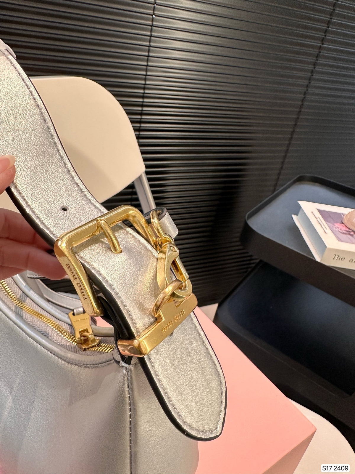 FENDI HOBO 22 BAG IN SILVER CALFSKIN