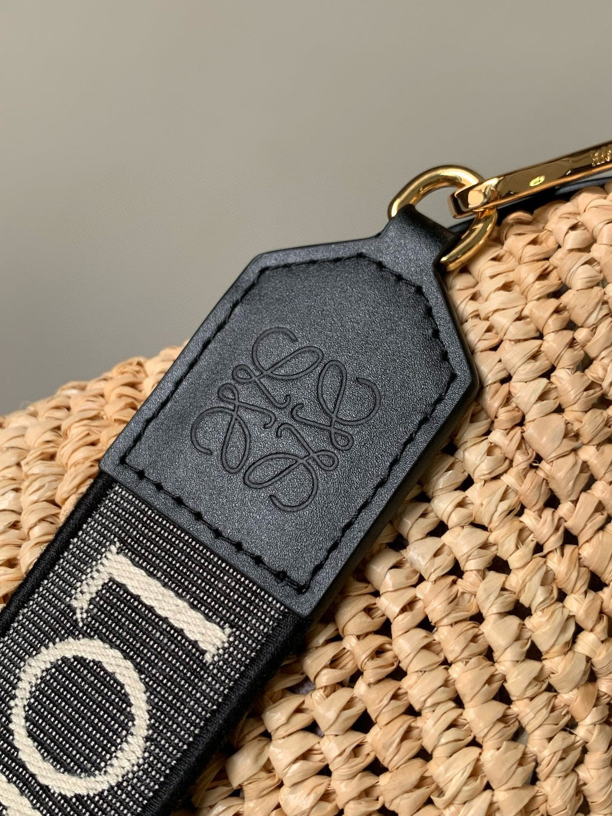 LOEWE LOE 30 SLIT BAG IN COLORFUL RAFFIA AND CALFSKIN