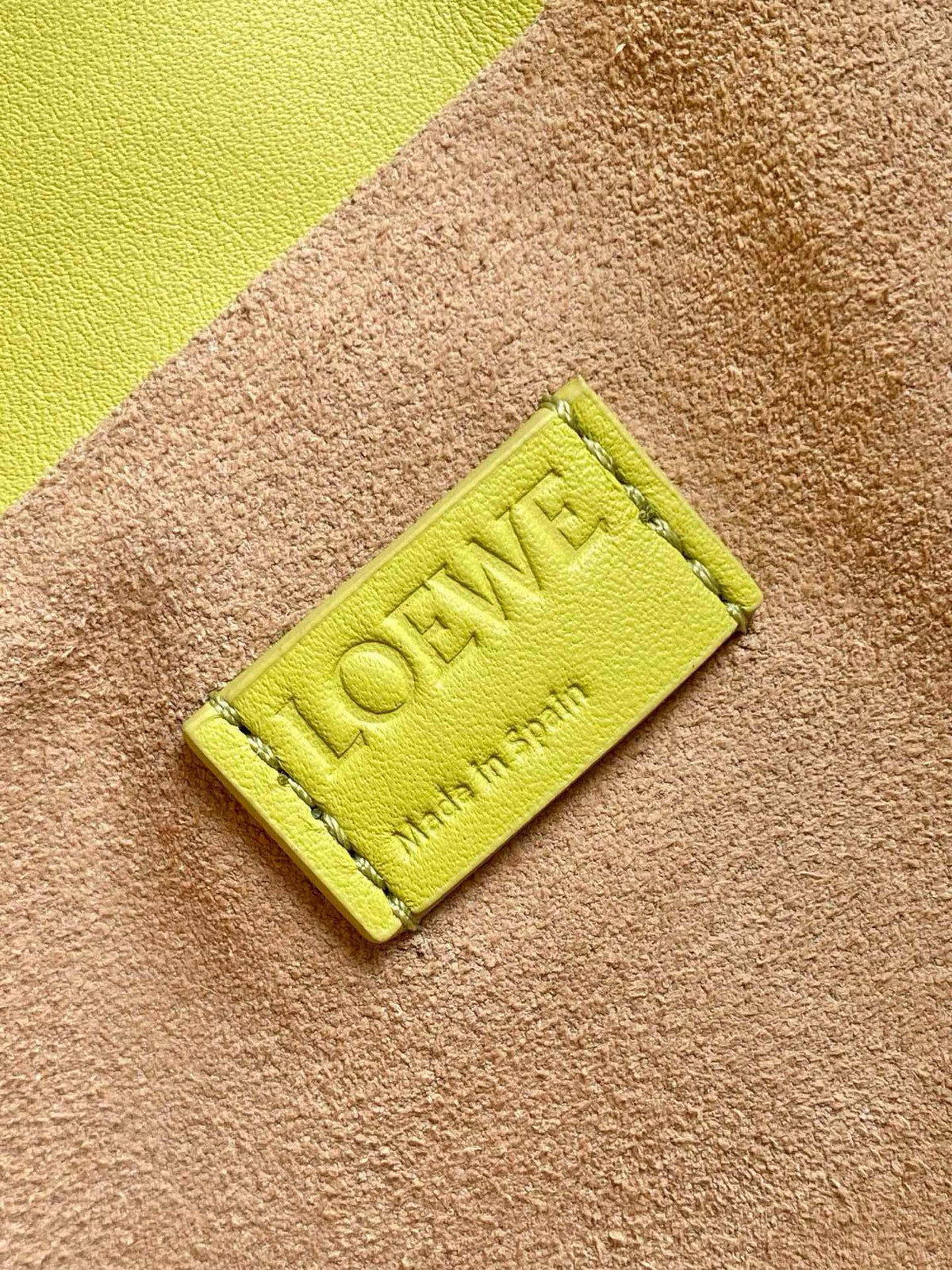 LOEWE 25S LARGE FLAMENCO CLUTCH BAG 30 IN LIME GOLD CALFSKIN