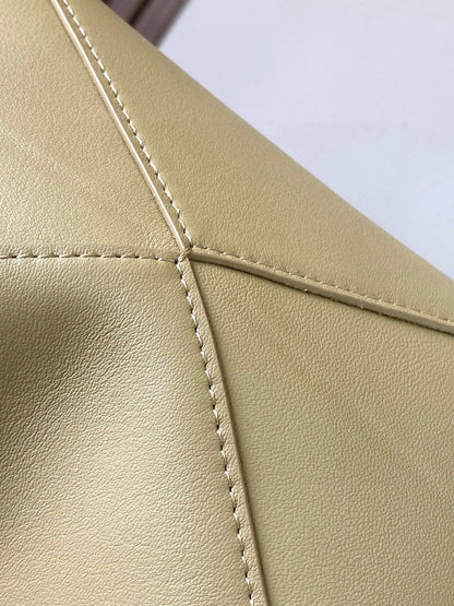 LOEWE 25S PUZZLE FOLD BAG 23 IN DARK BEIGE CALFSKIN