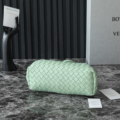 BOTTEGA VENETA Teen Lauren 1980 With Chain 31.5 Light Green Leather Ghw